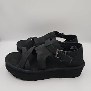 BearPaw Black Platform Sandals